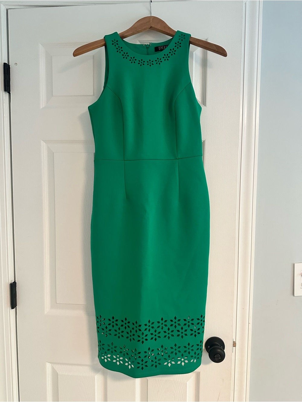 Green Sleeveless Sheath Dress with Laser-Cut Hem, size 4